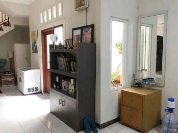 Dijual cepa rumah asri utk kantor workshop di cikunir dekat tol jorr