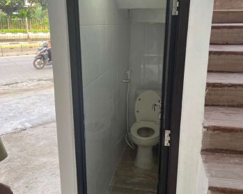 Di sewakaan ruko pinggir jalan murah meriah