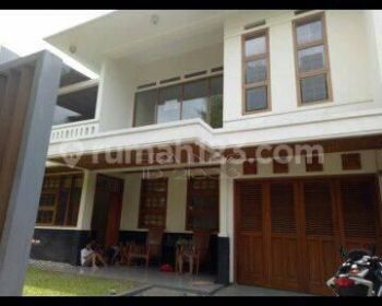Rumah 2 Lantai Setrasari Sayap Pasteur
