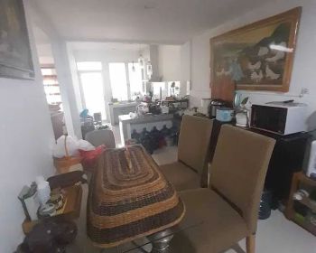 Dijual Rumah Besar 2 Lantai di Graha Raya, Free Ac