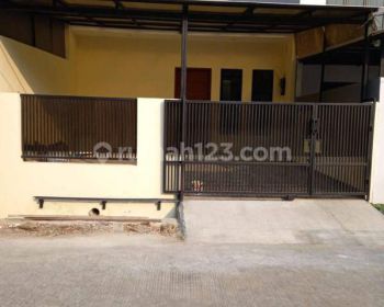 Disewa Rumah Rapi Pondok Gading Utama Uku 6x17 Strategis 1 1 4 Lt Siap Huni