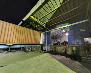 Disewakan Gudang ada loading dock di Kawasan Marunda Cilincing