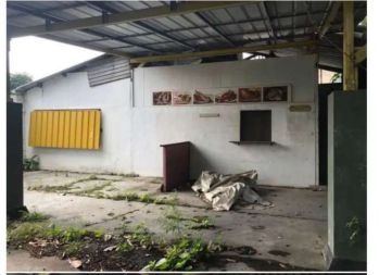 Gudang Puspitek Tangerang Selatan Hadep Jalan Raya lokasinya Strategis