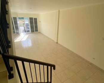 Disewakan ruko gandeng buat usaha di pusat bisnis premium Grand City