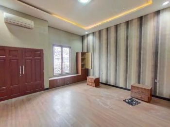 Dijual Villa Komplek Millenium Square