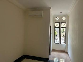 RUMAH MEWAH AMAN NYAMAN, LETAK STRATEGIS