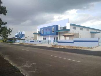 Gudang Workshop siap pakai Ukuran 930sqm dalam kawasan industri trpadu