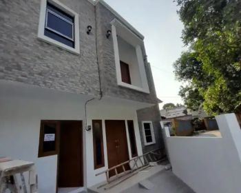 Rumah baru dan cantik selangkah kecikini Bintaro sektor 9