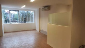 Disewakan space kamtor di Jl Karang Tengah Raya Lebak Bulus