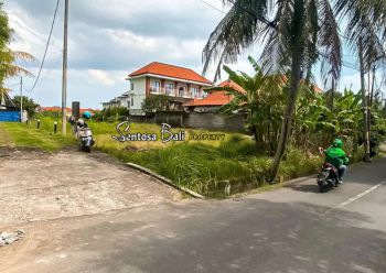 Tanah murah di Tibubeneng - Canggu , Lingkungan Villa.