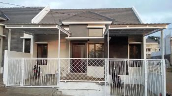 DIJUAL CEPAT RUMAH HOOK 2 CARPORT DI KOTA MALANG DEKAT DINOYO