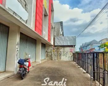 Ruko 3 Unit 3 Lantai Jejer di Tepi Jl. HOS Cokroaminoto Wirobrajan