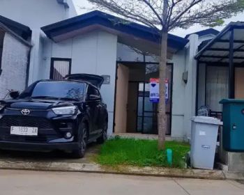 Disewakan rumah waterfront semi furnish