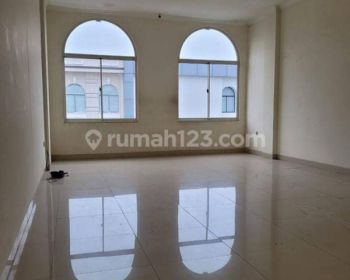 Ruko 4 Lantai Di Green Lake City Dekat Akses Tol, Ada Ac Dan Lift