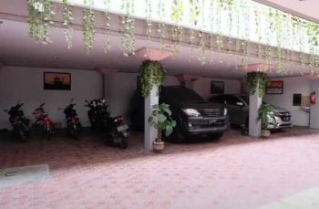 Jual kost penginapan full furnished lok rungkut menanggal surabaya