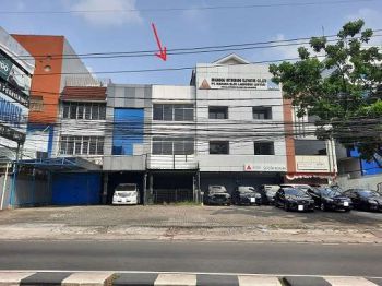 Disewakan Ruko 3,5 Lantai ,Luas 224m2 di Ciputat Raya, Kebayoran Lama
