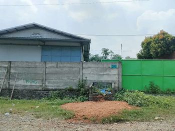 Di sewakan gudang siap pakai lt 600 m lb 300 m akses kontainer 40 feet