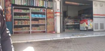 DI JUAL RUMAH PLUS WARUNG DAN ISI NYA