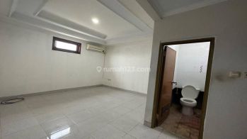 Jual Murah Rumah Tanjung Duren 3 Lantai 1Man