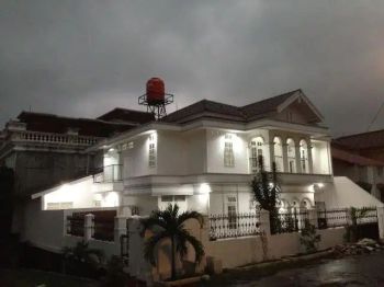 Dijual Cepat Rumah 2 Lt Siap Huni di Cinere Estate