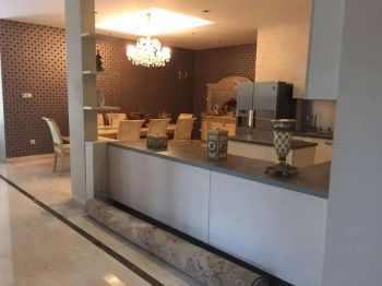 Pondok Indah, Rumah mewah fully furnished lokasi strategis siap huni