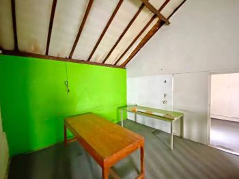 Rumah 2 Lantai Sangat Bagus Untuk Kantor, Lokasi Main Road Dago