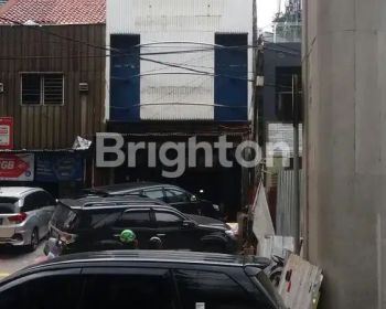 RUKO STRATEGIS di KEBAYORAN