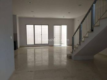 Disewakan Rumah 2 Lantai Di Golf Island Code H14