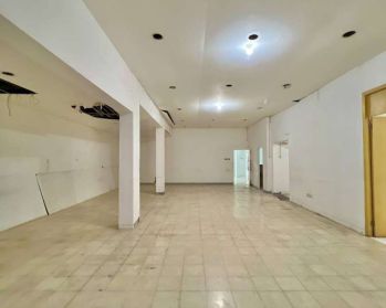 Disewakan, Rumah Komersil Raya Gubeng, Surabaya Ex disewa bank