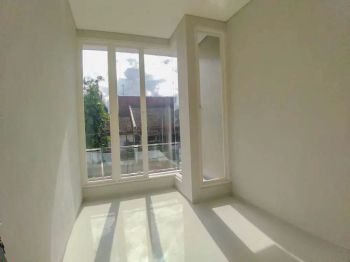 Rumah Baru 2 Lantai Luas 118 di Dieng Langsep kota Malang _ 580A