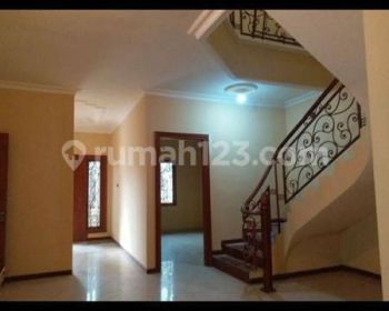 Disewakan Gudang Semanan, Ada Kantor, Masuk Kontainer