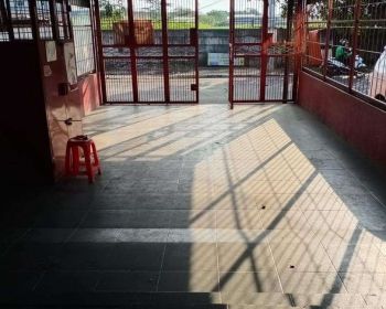 Disewakan Ruko 3 Lantai Lokasi Strategis Murah