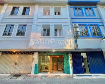 Disewakan Ruko 3 Lantai Kompleks Mega Galaxy, MERR