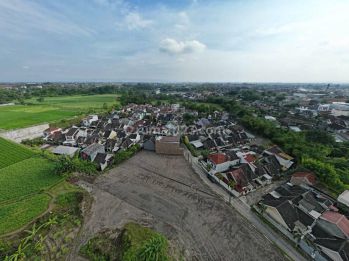 1 Menit Kampus Amikom Upn, Tanah Jogja Siap Balik Nama Notaris