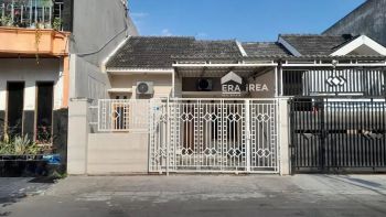 rumah bagus murah meriah siap pakai solo baru grogol