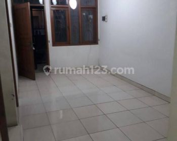 Disewa Rumah 2.5 Lantai di kelapa kopyor kelapa gading