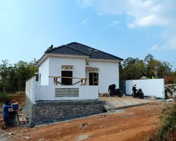 Rumah konsep syariah di Gunungpati Fasilitas komplit