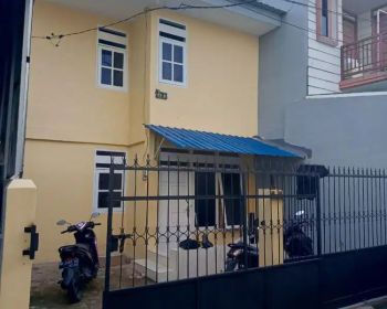 Rumah kontrakan di tengah kota