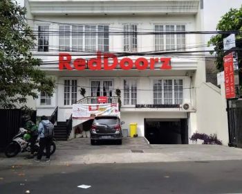 Dijual BU - Turun Harga.Hotel Red Doorz Syariah Plus Pancoran