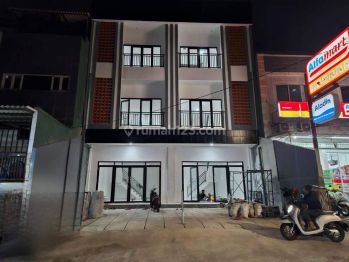 Sewa Ruko Taman kota, uk 5x10, 3 LT, utara , unit barudan bagus