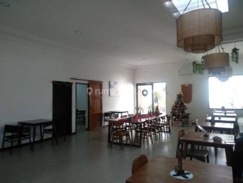 Sewa rumah pusat kota surabaya lokasi strategis cck utk kantor cafe usaha dll