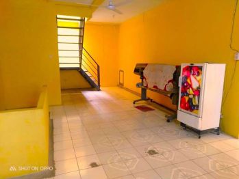 Ruko 2,5 Lantai Tempat Usaha Strategis Pusat Kota SHM Cash KPR