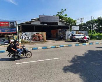 Disewakan Bangunan (Bekas Bengkel) + Lahan di By Pass Juanda Surabaya