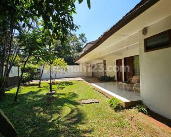 Dijual Rumah Lama Hitung Tanah di Cilandak, Cocok Untuk Tempat Tinggal Atau