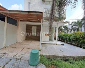 Di Sewakan Rumah Murah Banget Posisi Hoek Talaga Bestari Tangerang