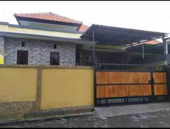 Di kontrakan rumah di kawasan Hayam Wuruk Renon Denpasar Utara bali