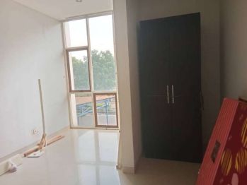 dijual ruko 3 lantai modern semi apartment di mainroad laswi