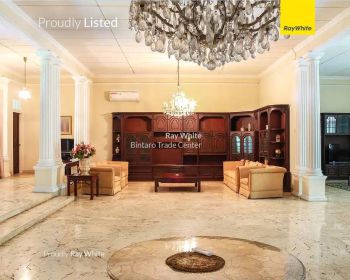 Rumah Bergaya Klasik Bagus Siap Huni di Pesanggrahan Jakarta Selatan