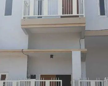 Rumah cantik samping perumahan taman rivera