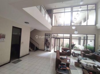 Dijual Cepat Rumah Dan Tempat Kerja Siap Pakai di Pajajaran